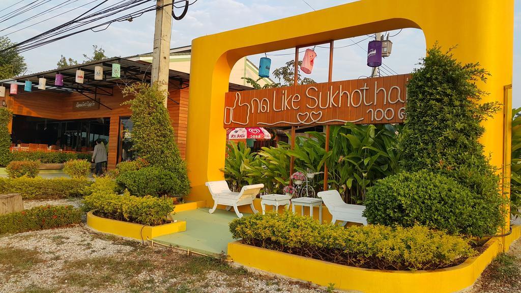Ruen Narisra Resort Sukhothai Luaran gambar